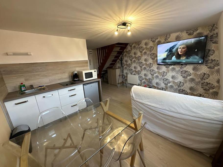 Magnifique Duplex Tout Confort Beauvais Buitenkant foto